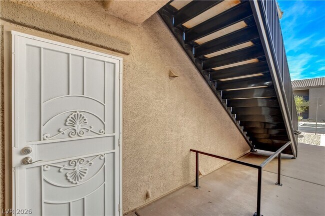 Building Photo - 6630 Caporetto Ln