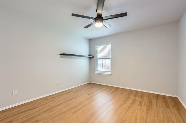 Building Photo - 3706 Haleys Way