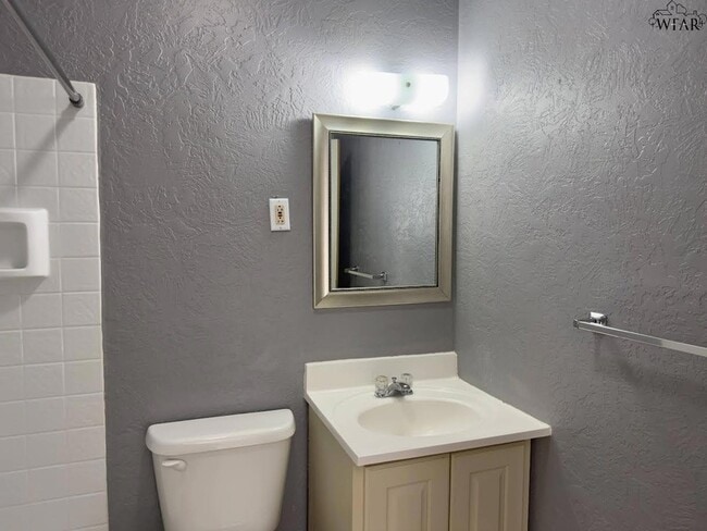 Building Photo - 2173 Ave J