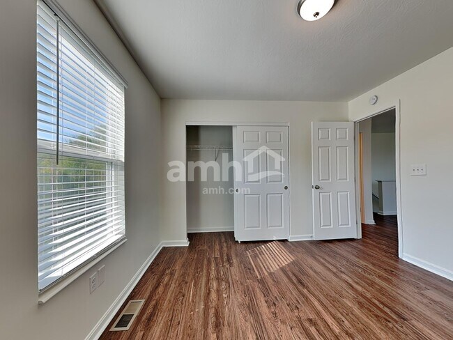 Building Photo - 1067 Carrington Pl