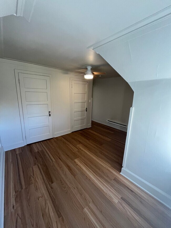 Building Photo - 3700 Brighton Rd