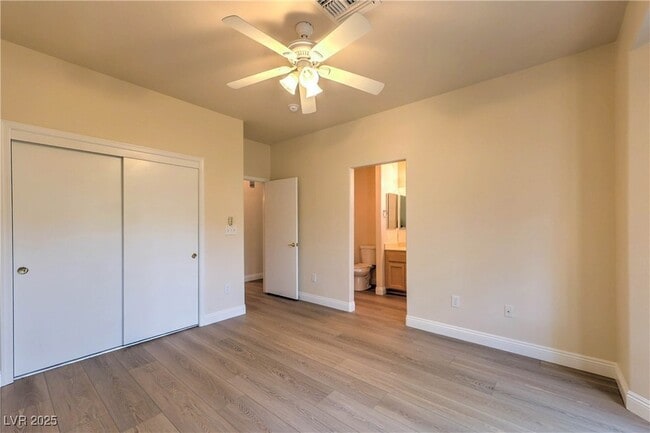 Building Photo - 10634 Sky Meadows Ave