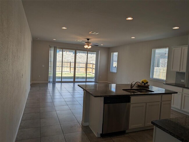 Building Photo - 2612 Bowen St