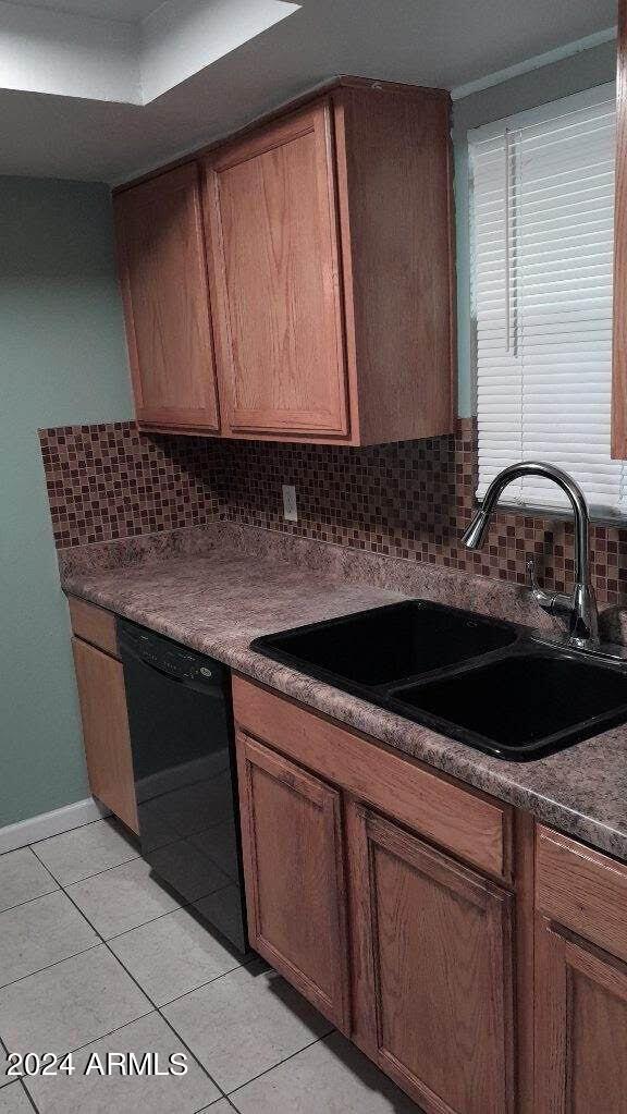 Building Photo - 3529 E Palm Ln