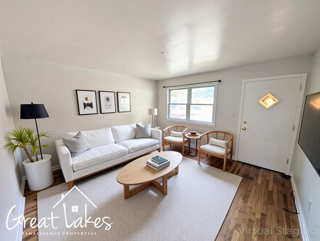 Building Photo - Beautiful 3 Bedroom 1 Bathroom now availab...