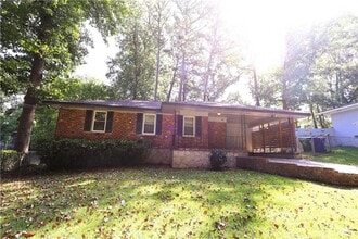 Building Photo - 1540 Alverado Way