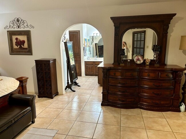 Building Photo - 1220 St John Loop