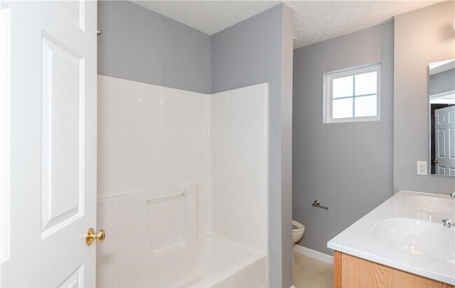 Building Photo - 3601 Empire Dr