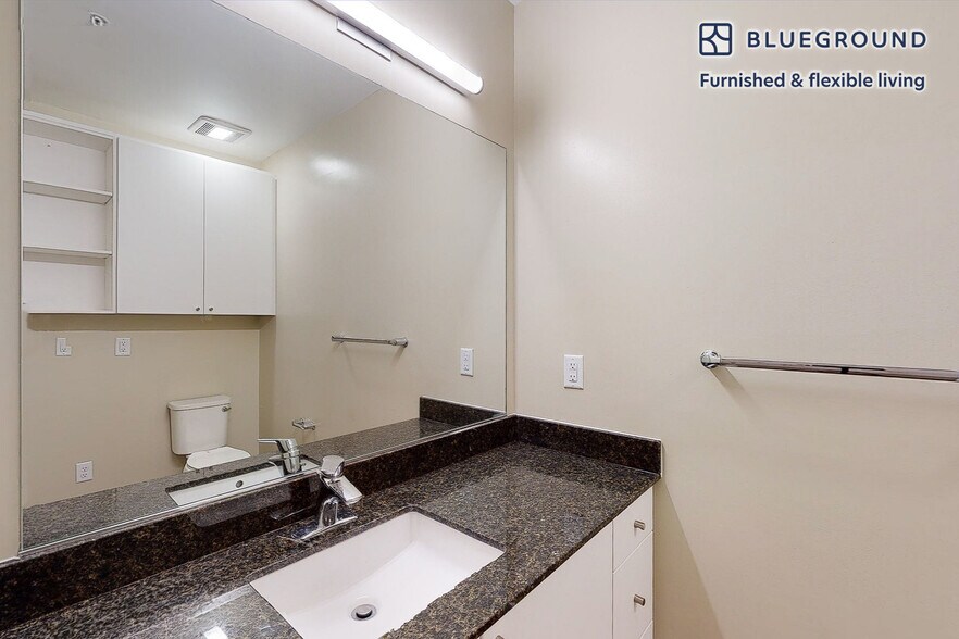 Building Photo - 79 Alexander St