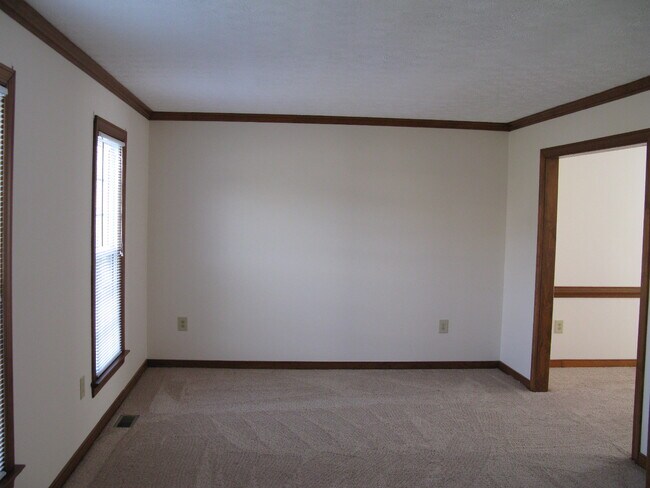 Building Photo - 7163 Plum Grove Ct