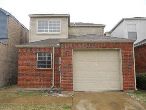 Building Photo - 912 Fairbanks Cir