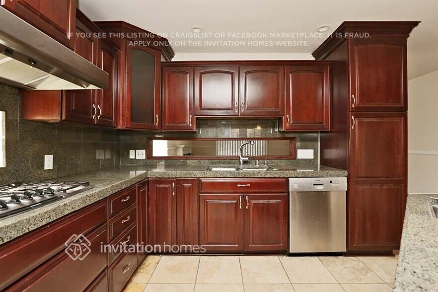 Building Photo - 1752 Willowbrook Ln