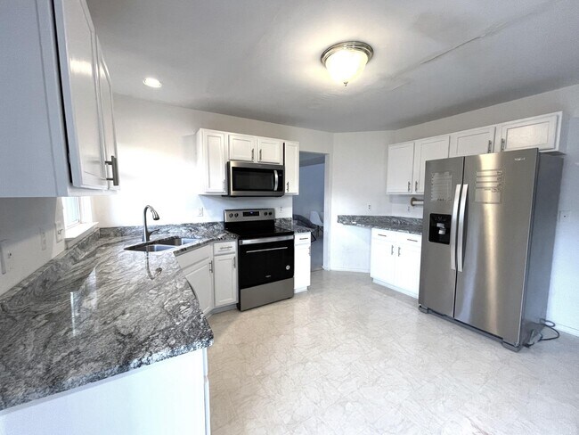 Building Photo - 1692 Scio Ridge Rd