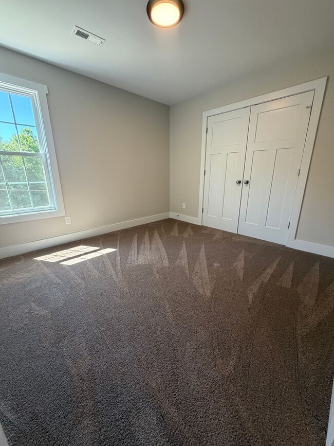 Building Photo - New Construction Second Floor Duplex
