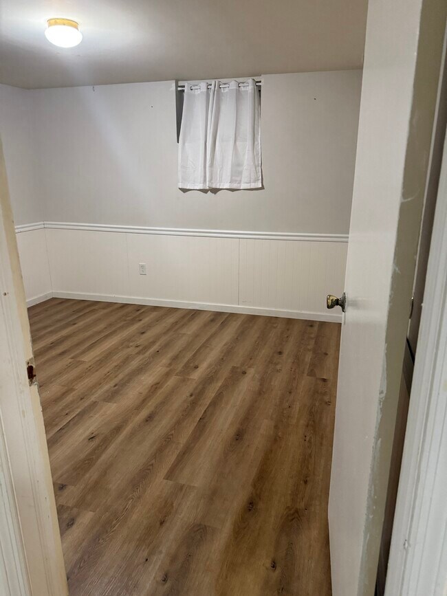 Building Photo - 478B Laurel Brook Dr