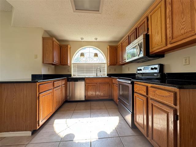 Building Photo - 4624 Booth Dr