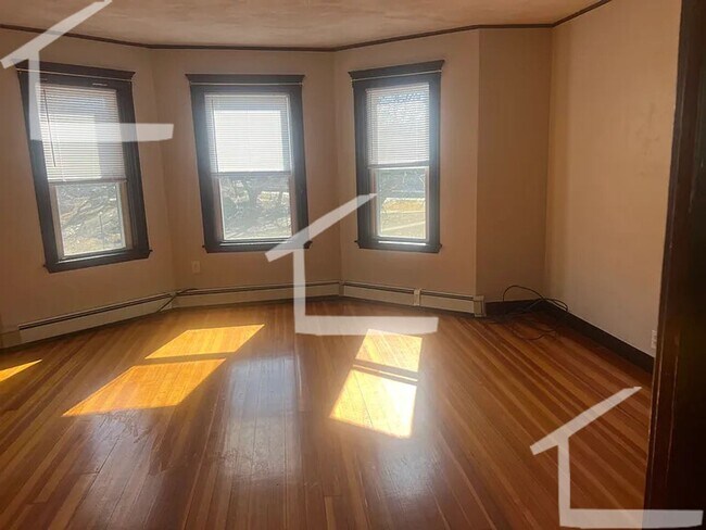 Building Photo - Spacious 1-Bedroom with Washer/Dryer in Unit!