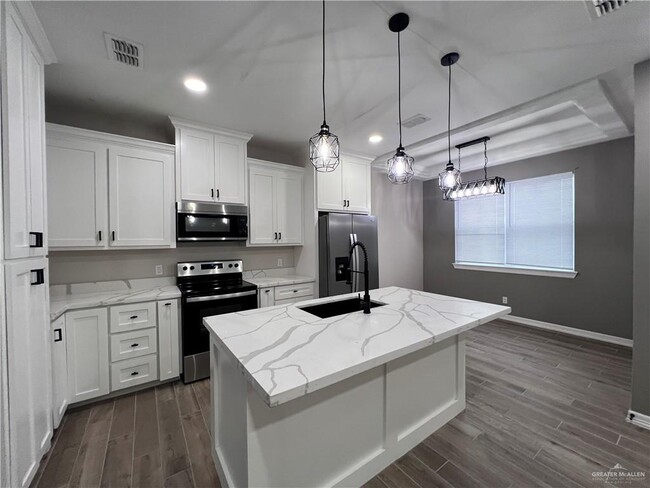 Building Photo - 36 N Crown Point