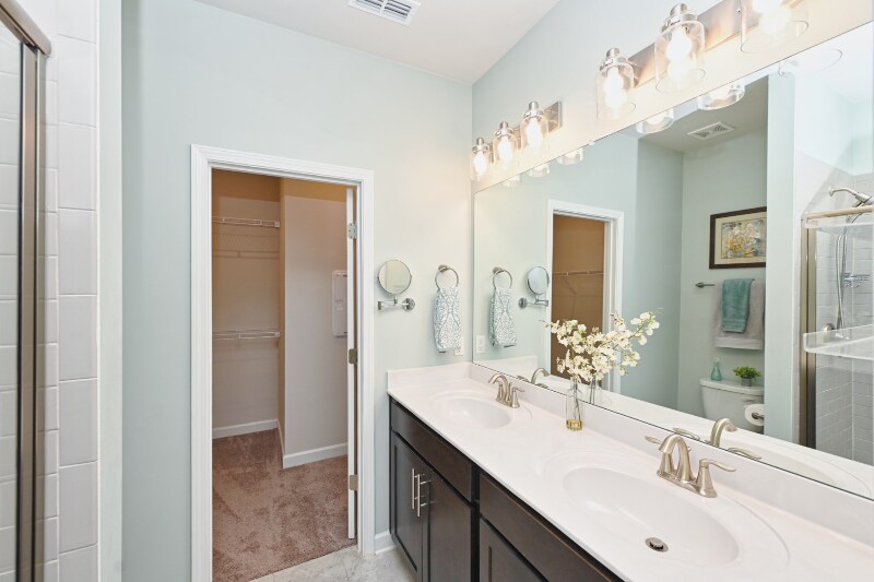 Building Photo - 3031 Duvall Dr