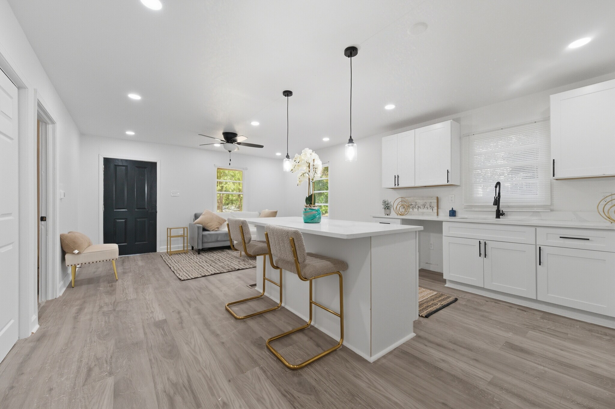 Building Photo - 3192 Oakcliff Rd NW