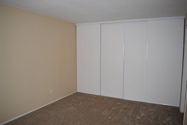 Building Photo - First Floor Single Story 3 Bed 2 Bath Condo- Santee- Riderwood Square