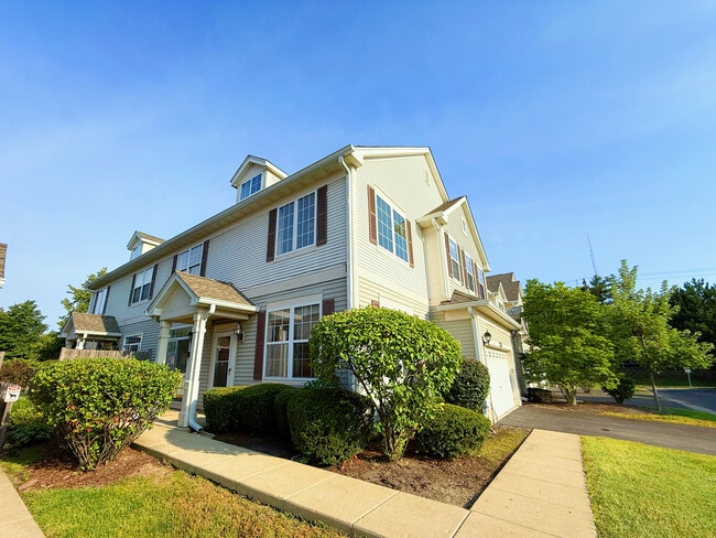 Primary Photo - 2534 Hillsboro Blvd