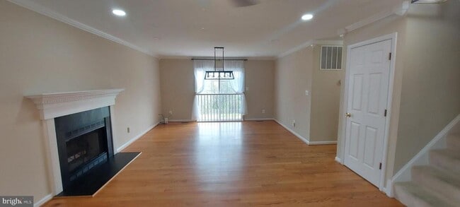 Building Photo - 5001 Old Bartholows Rd