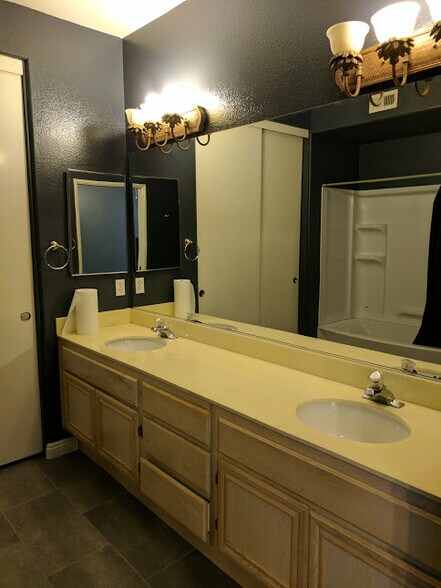 Building Photo - 11402 Via Rancho San Diego