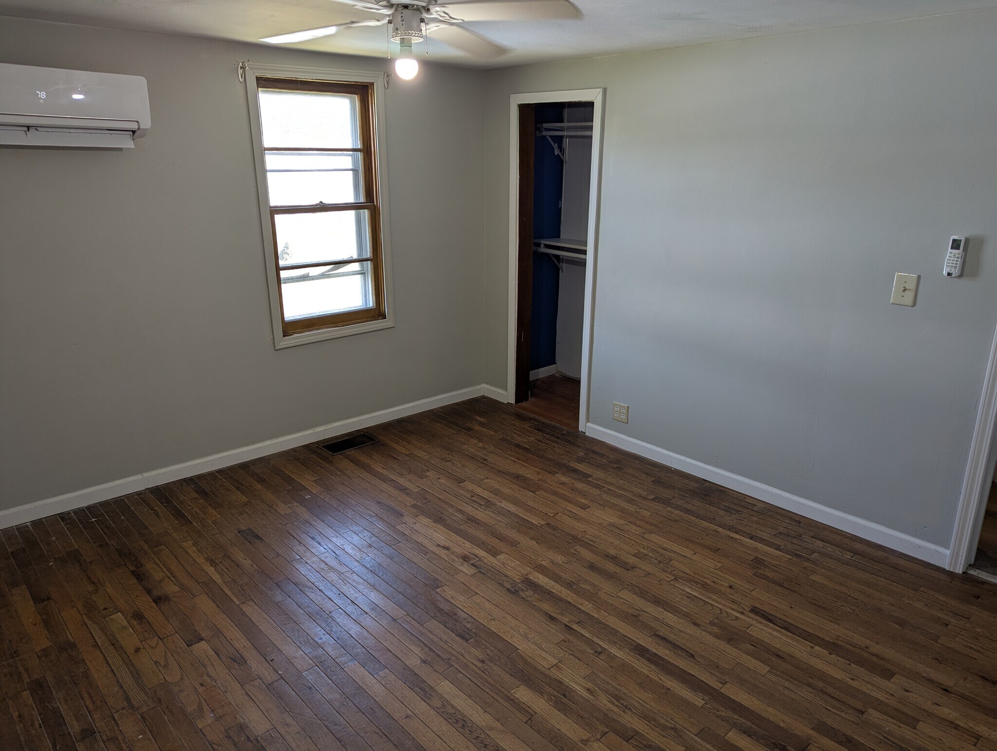 Building Photo - 1408 Holland St