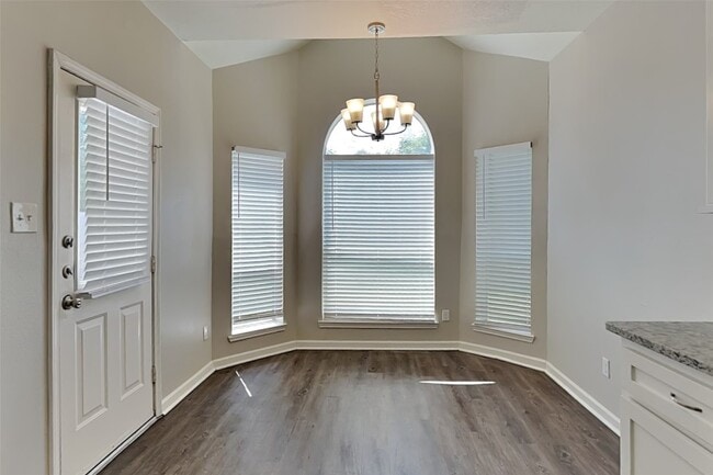 Building Photo - 14023 Cypress Falls Dr