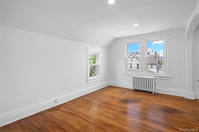 Building Photo - 56 Lafayette St