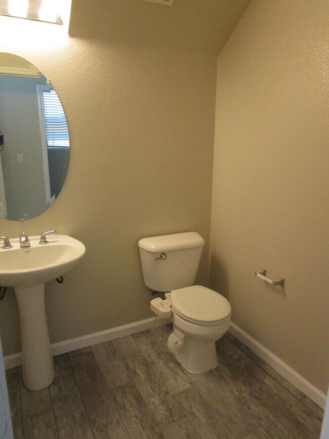 Building Photo - 553 Refosco Ct