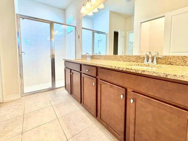 Building Photo - 4417 Conchfish Ln
