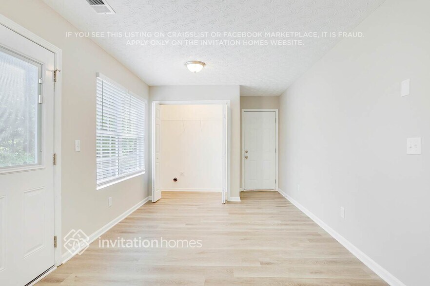 Building Photo - 6741 Mason Creek Rd