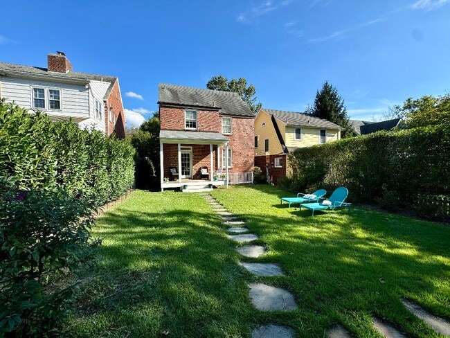 Building Photo - 5334 Nebraska Ave NW