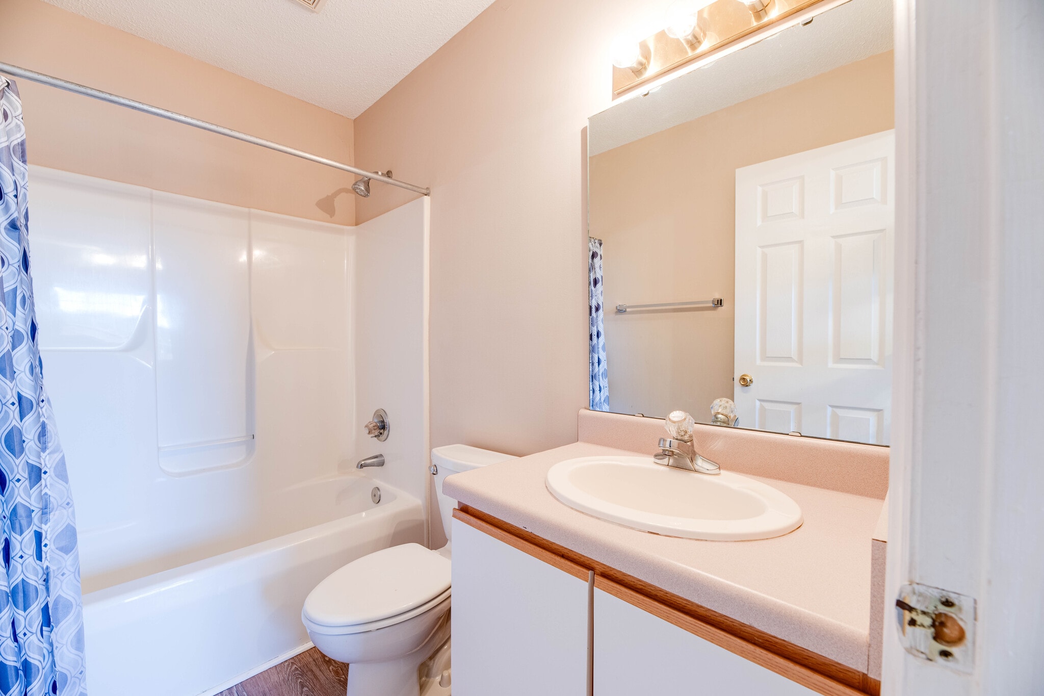 2nd upstairs bathroom - 1216 Allen Rd