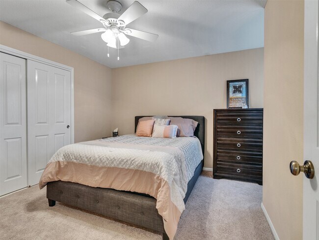 Building Photo - 83 Scarlet Woods Ct