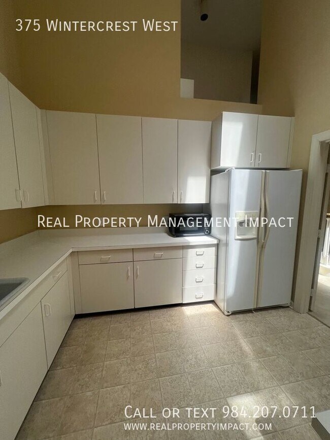 Building Photo - 375 Wintercrest W