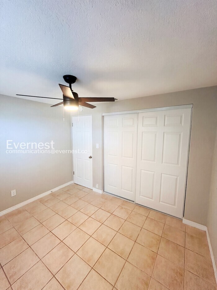 Building Photo - 8519 Sunbeam Ln