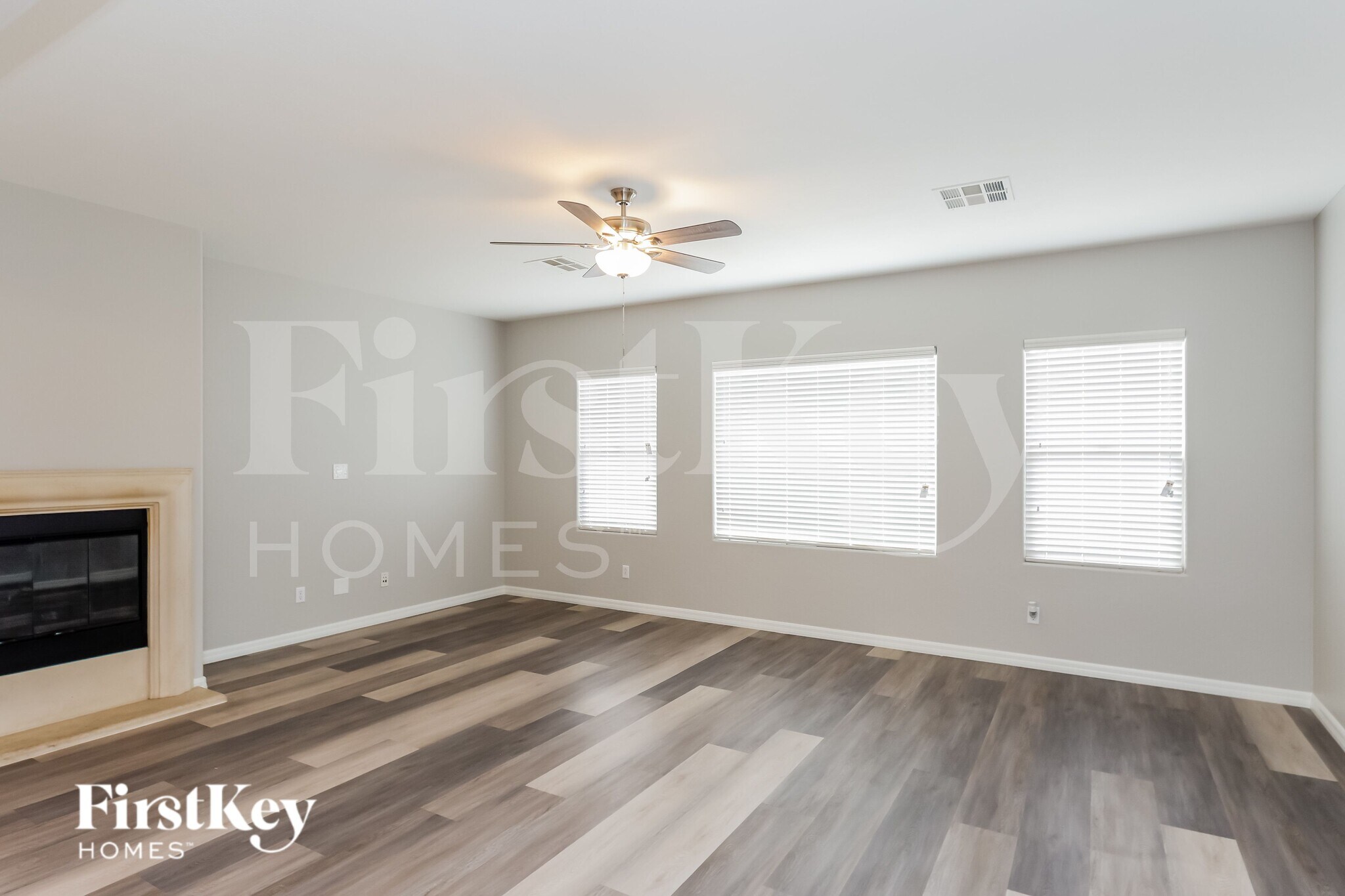 Building Photo - 5595 Criollo Dr