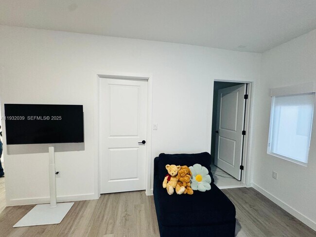 Building Photo - 1312 NW 3rd St