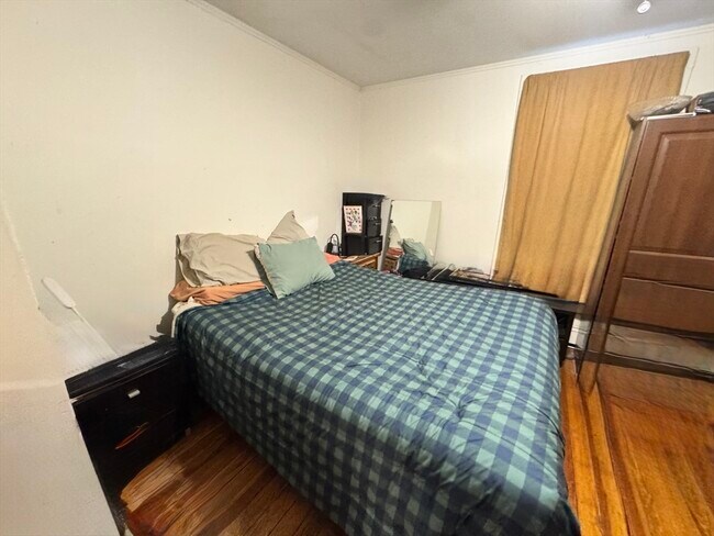 Building Photo - 36 Hollace St