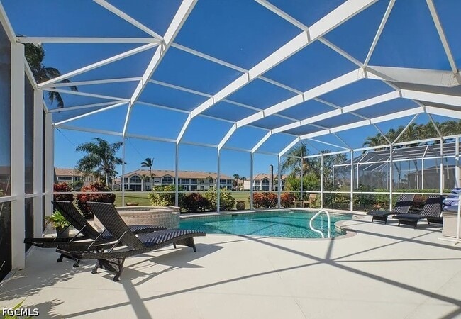 Building Photo - 16320 Willowcrest Way