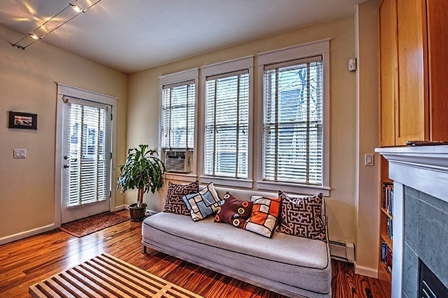 Building Photo - Walk to Pearl Street - Beautiful 1 Bedroom...
