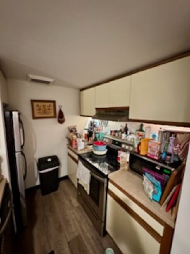 Building Photo - Welcome to Urban Elegance in the Heart of Historic Old City, Philadelphia