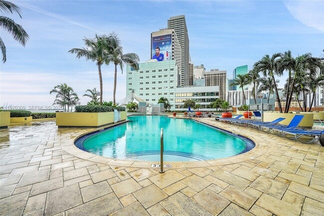 Building Photo - 253 NE 2nd St