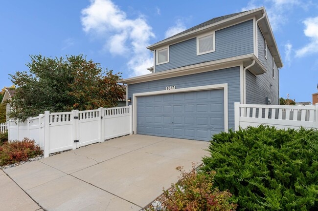 Building Photo - $2195 | 3BR/2.5BA | Dog Friendly Beautiful...