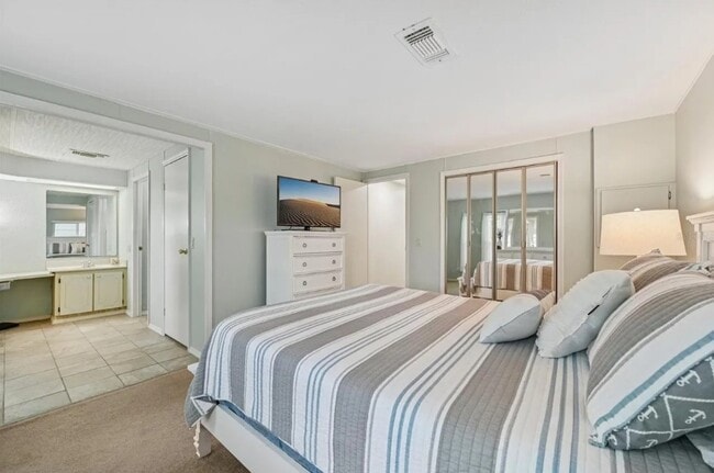 Building Photo - 106 Lazy River Rd