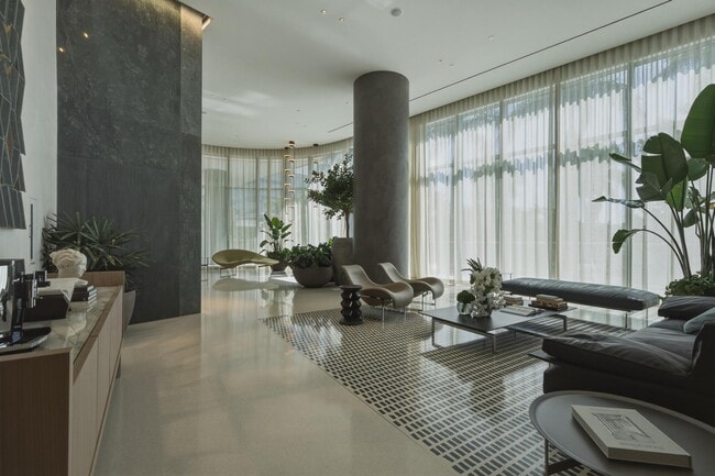 Building Photo - 1400 Biscayne Blvd