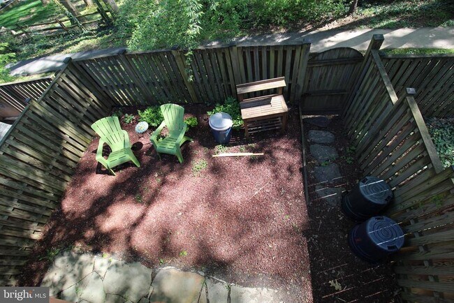 Building Photo - 6055 Meyers Landing Ct